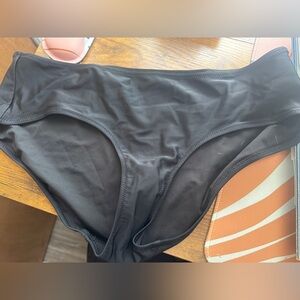 aerie Black Hipster Bikini Bottoms NWT